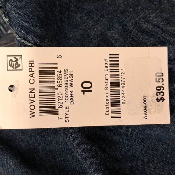 Karen Scott Women's Comfort-Waist Capri Pants, Dark Wash - Picture 13 of 13